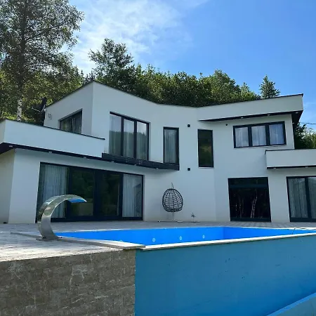 Vila Villa SJJ