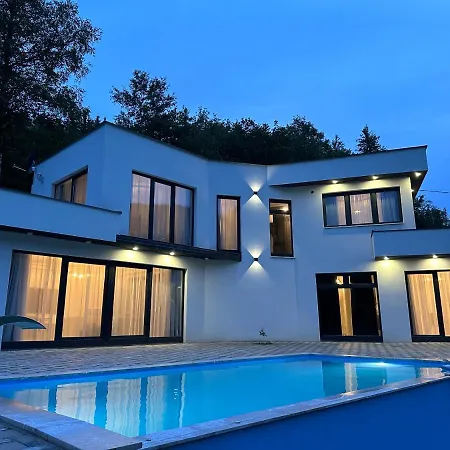 Villa Vila *